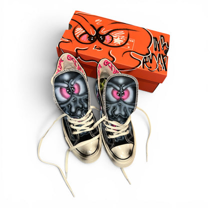 Pink skelly chucks <3
